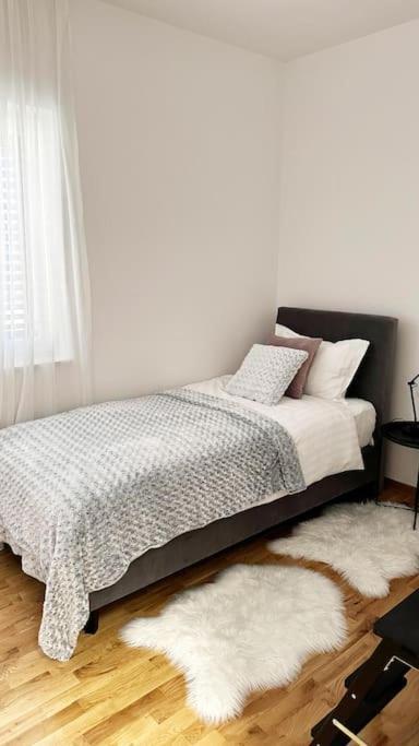 New Modern Accommodation In City Меткович Экстерьер фото